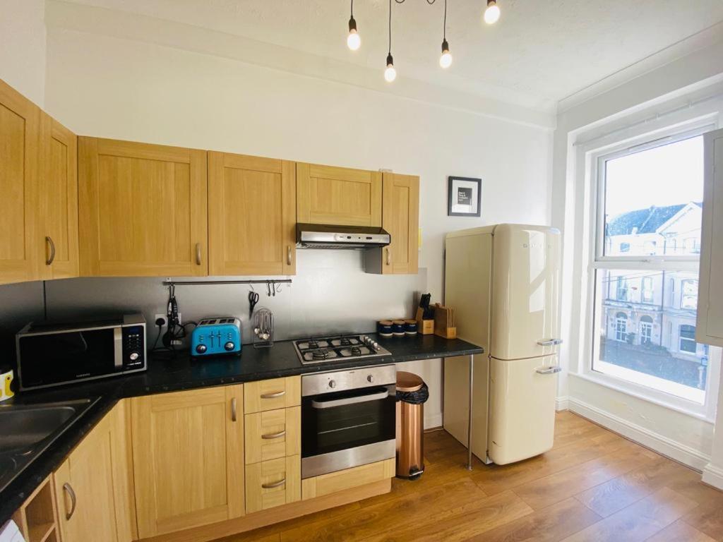 Unique Sea View Apartment Hastings Dış mekan fotoğraf